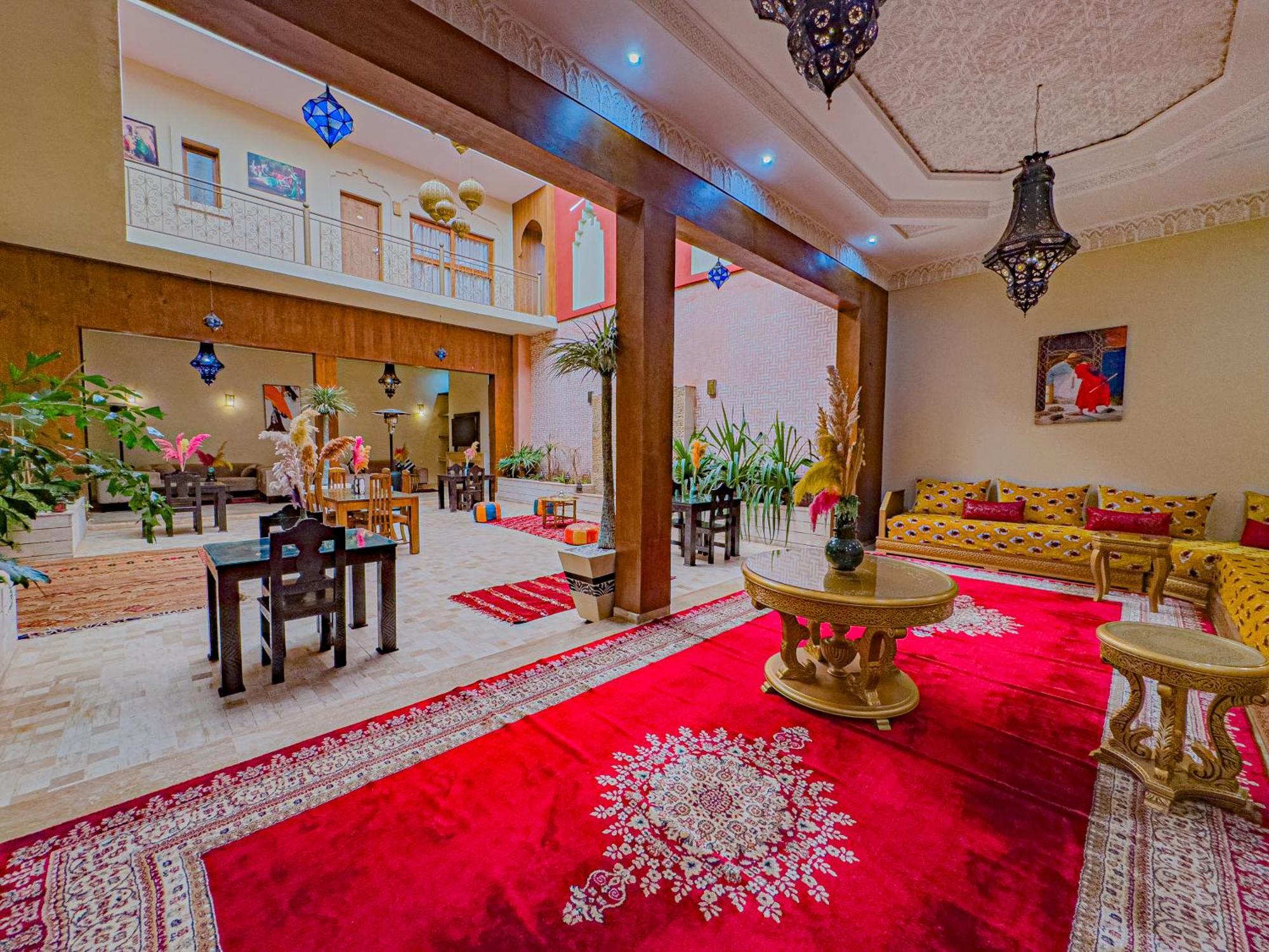 Riad Azia *
