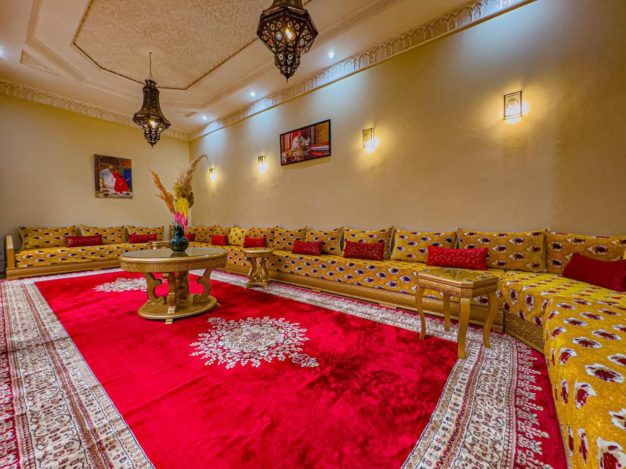 Azia Riad
