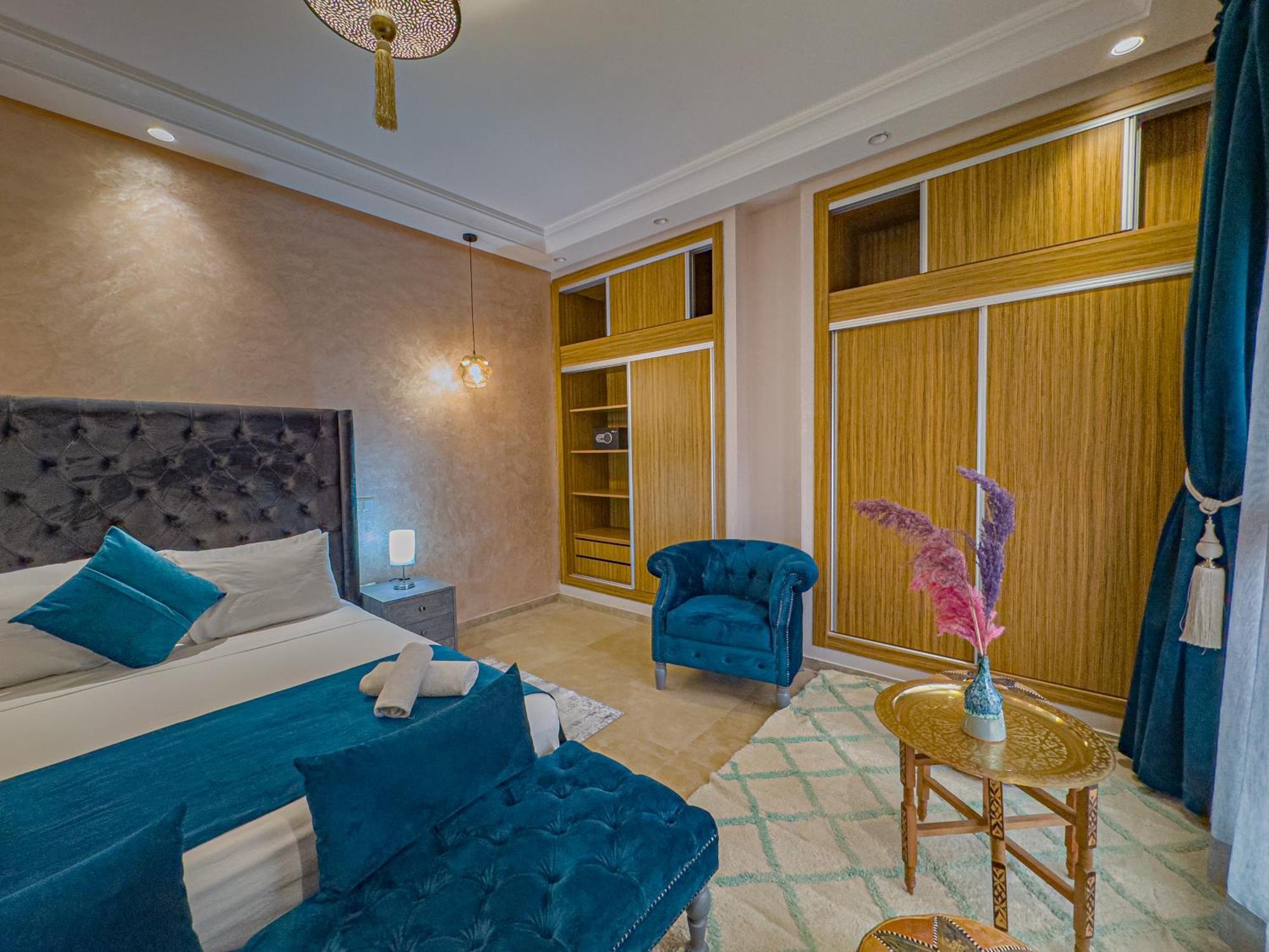 Riad Azia